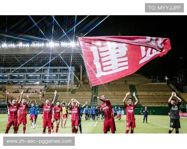 魔鬼主场再现：建业中超赛事燃爆航海体育场